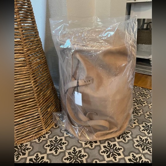 SOLD^^❤️GORGEOUS❤️ Raven + Lily Oversized Leather Weekender Travel Duffel Bag - Picture 9 of 10